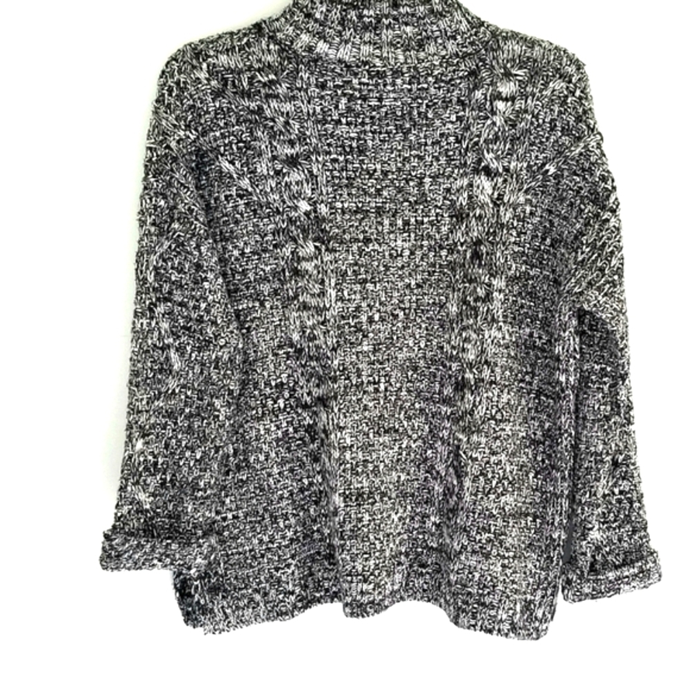 525 America black white turtleneck bulky knit sweater oversized